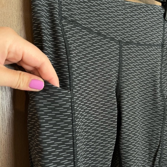 Lululemon Speed Up Tight Leggings - Picture 2 of 5